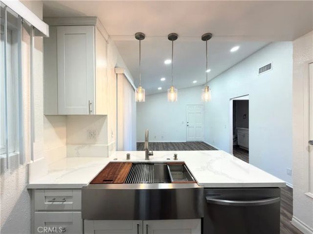14030 McClure Avenue 201, Paramount, CA 90723