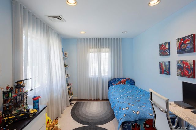 219-26 Peck Avenue, Hollis Hills, NY 11427