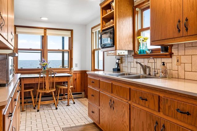 N6491 HARRISON ROAD, Hilbert, WI 54129