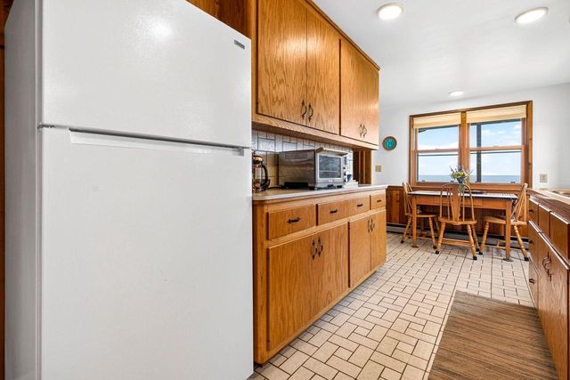 N6491 HARRISON ROAD, Hilbert, WI 54129