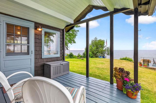 N6491 HARRISON ROAD, Hilbert, WI 54129