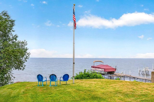 N6491 HARRISON ROAD, Hilbert, WI 54129