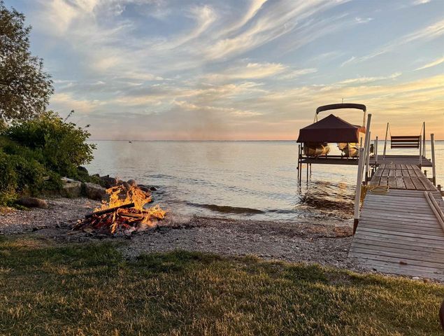 N6491 HARRISON ROAD, Hilbert, WI 54129