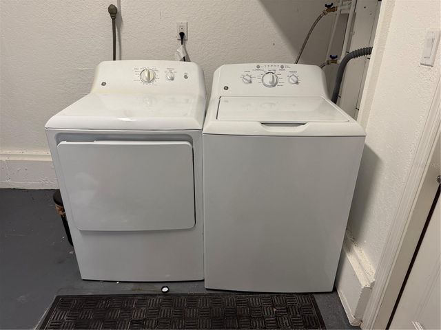 1947 CHENANGO AVENUE, Clearwater, FL 33755