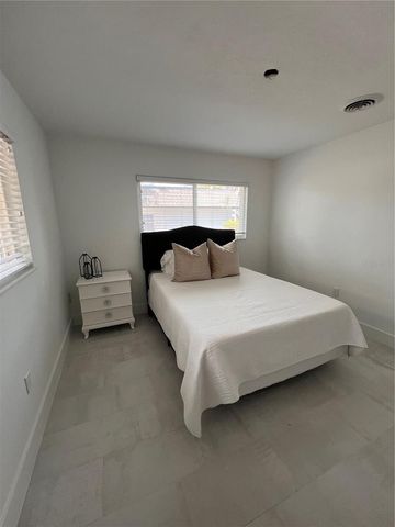 2724 MONTEREY STREET, Sarasota, FL 34231