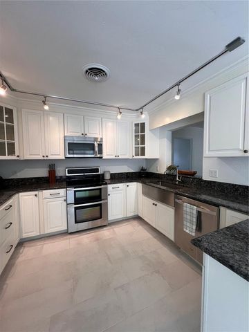 2724 MONTEREY STREET, Sarasota, FL 34231