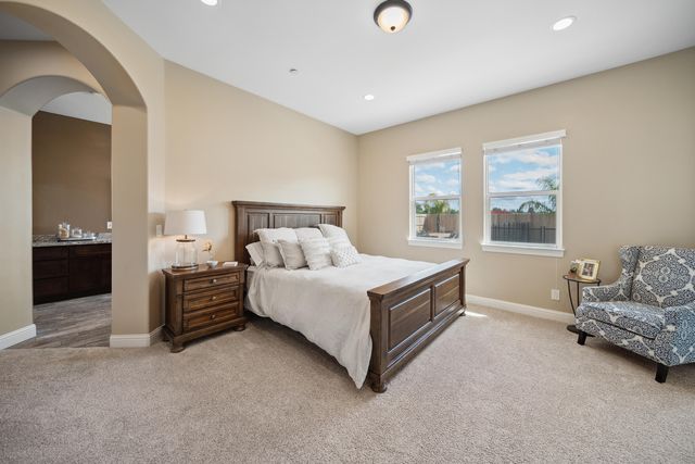 819 Bellagio Terrace, Redding, CA 96003