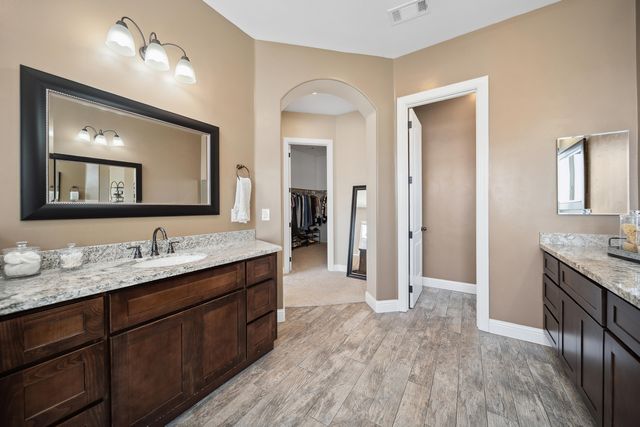 819 Bellagio Terrace, Redding, CA 96003