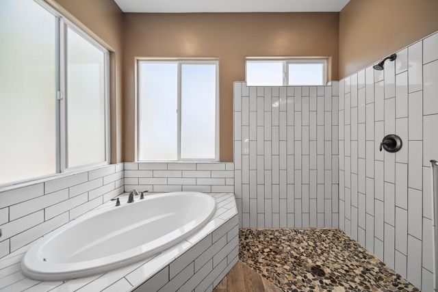 819 Bellagio Terrace, Redding, CA 96003