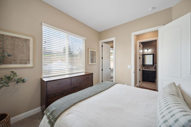819 Bellagio Terrace, Redding, CA 96003