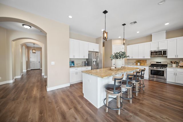 819 Bellagio Terrace, Redding, CA 96003
