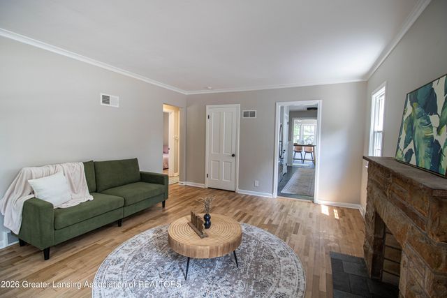 2605 Forest Avenue, Lansing, MI 48910