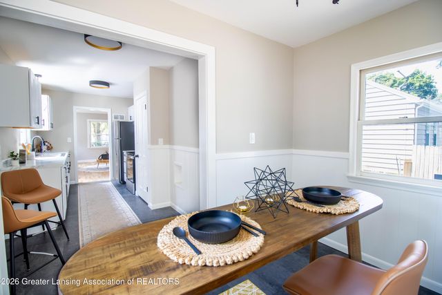 2605 Forest Avenue, Lansing, MI 48910