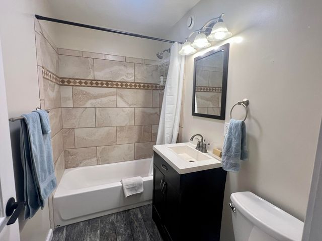 2846 Oak Street, Stevensville Vllg, MI 49127
