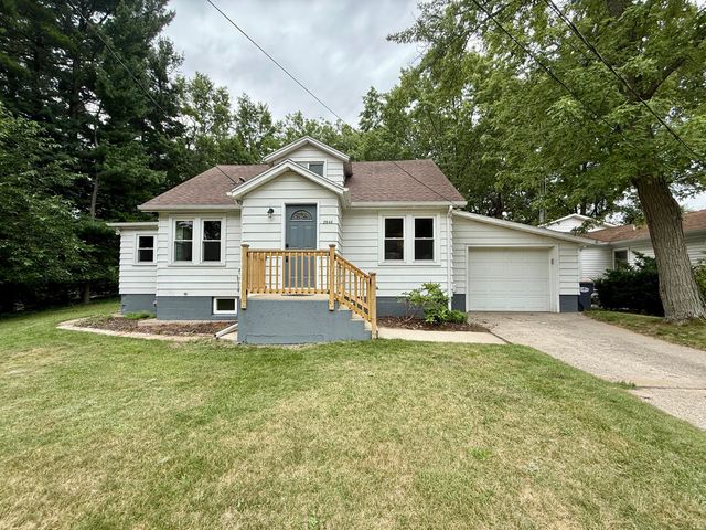 2846 Oak Street, Stevensville Vllg, MI 49127
