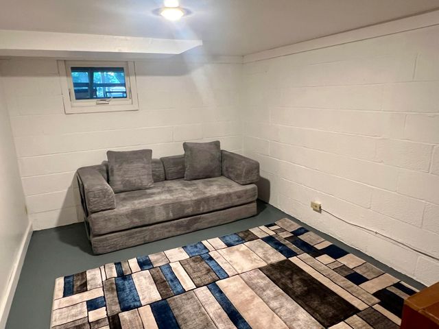 2846 Oak Street, Stevensville Vllg, MI 49127