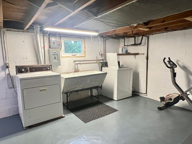 2846 Oak Street, Stevensville Vllg, MI 49127