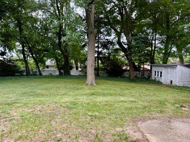 2846 Oak Street, Stevensville Vllg, MI 49127