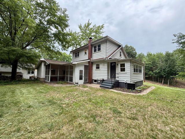 2846 Oak Street, Stevensville Vllg, MI 49127
