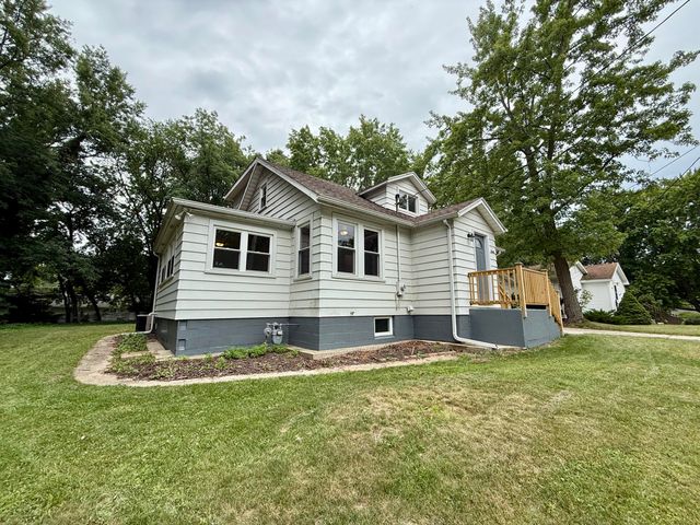 2846 Oak Street, Stevensville Vllg, MI 49127