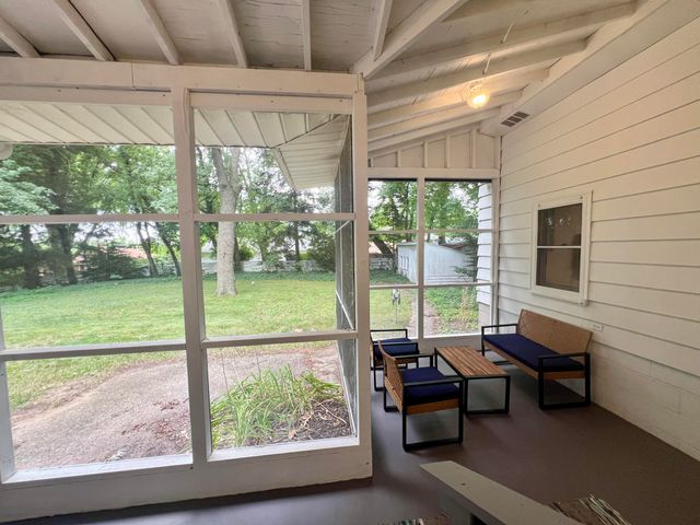 2846 Oak Street, Stevensville Vllg, MI 49127