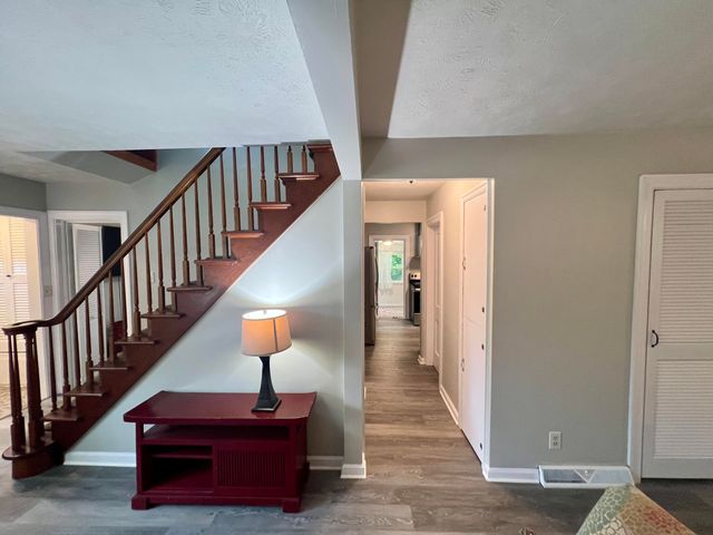 2846 Oak Street, Stevensville Vllg, MI 49127