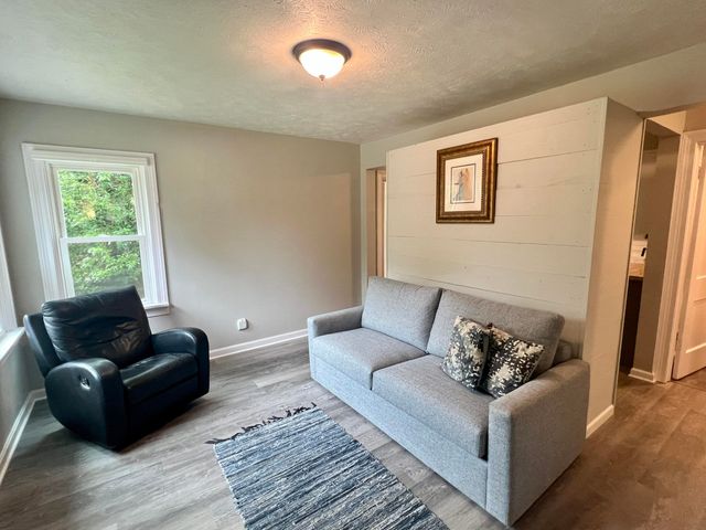 2846 Oak Street, Stevensville Vllg, MI 49127