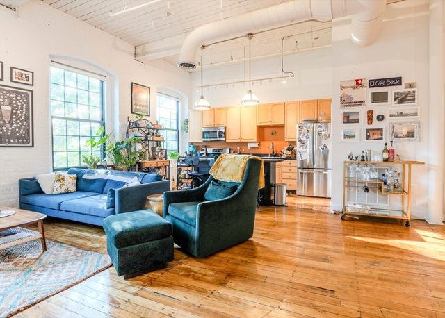 144 Moody St B15-33, Waltham, MA 02453