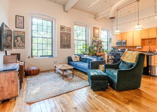144 Moody St B15-33, Waltham, MA 02453