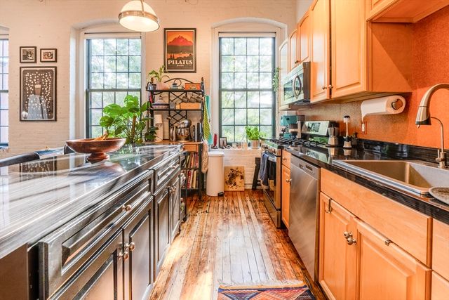 144 Moody St B15-33, Waltham, MA 02453