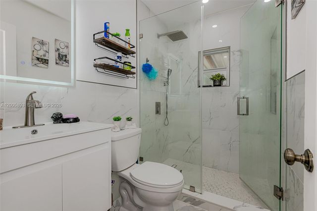 367 E 46th St, Hialeah, FL 33013