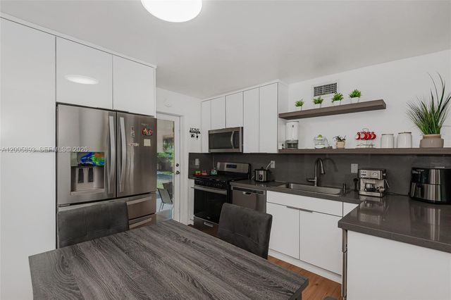 367 E 46th St, Hialeah, FL 33013