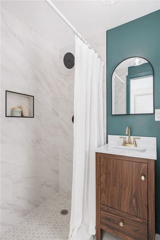 1427 Tudor Way, Farmington, NY 14425