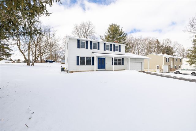1427 Tudor Way, Farmington, NY 14425