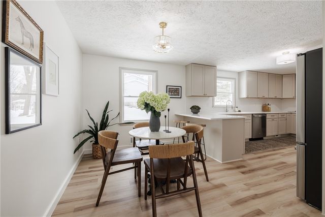 1427 Tudor Way, Farmington, NY 14425