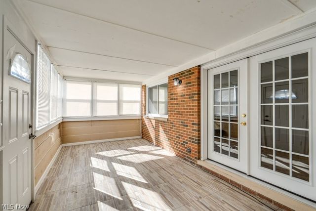 25600 Country Club Boulevard 4, North Olmsted, OH 44070