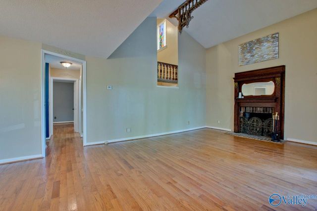 3018 Live Oak Lane, Huntsville, AL 35802