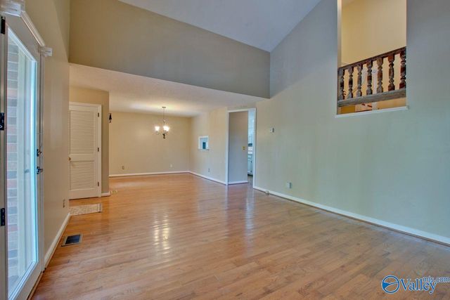 3018 Live Oak Lane, Huntsville, AL 35802