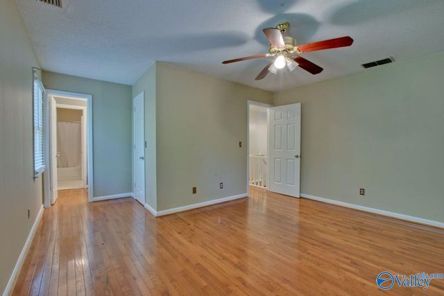 3018 Live Oak Lane, Huntsville, AL 35802