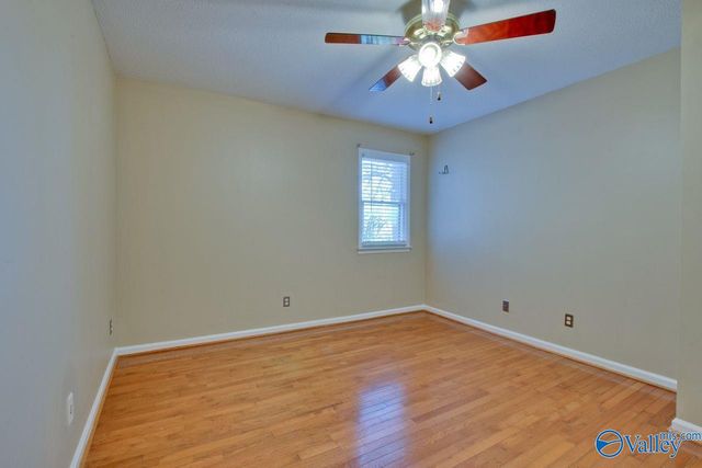 3018 Live Oak Lane, Huntsville, AL 35802