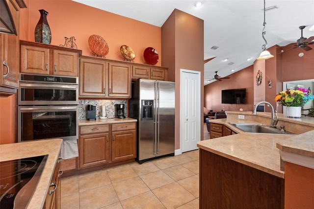 8 ROCKING HORSE DRIVE, Palm Coast, FL 32164