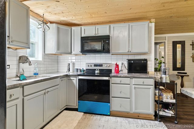 674 Evergreen Lane, Mead, OK 73449