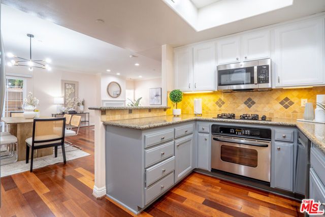 616 S Wilton Place 103, Los Angeles, CA 90005