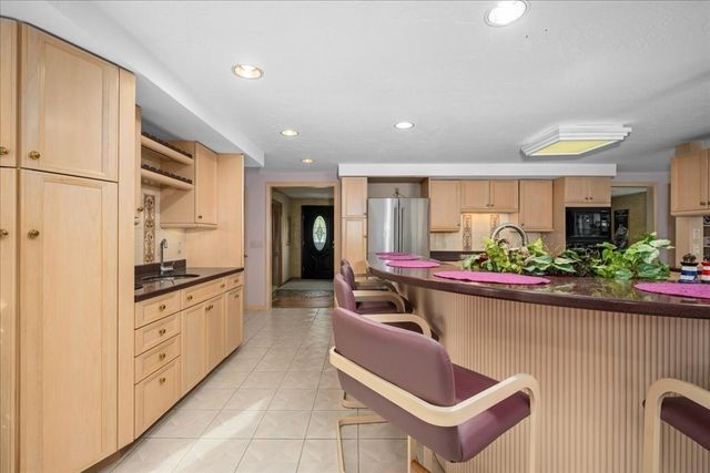 25 Curtis St, Auburn, MA 01501