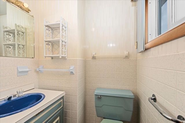 25 Curtis St, Auburn, MA 01501
