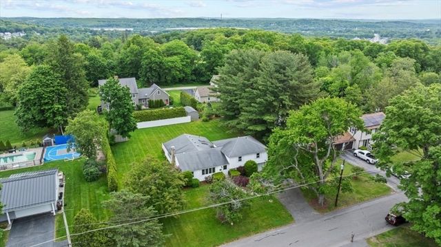 25 Curtis St, Auburn, MA 01501