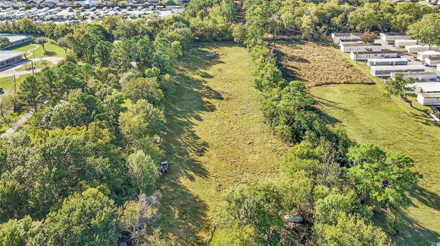 2926 Massey Tompkins Road, Baytown, TX 77521