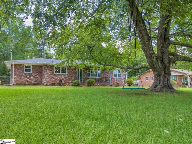 120 Echo Lane, Travelers Rest, SC 29690