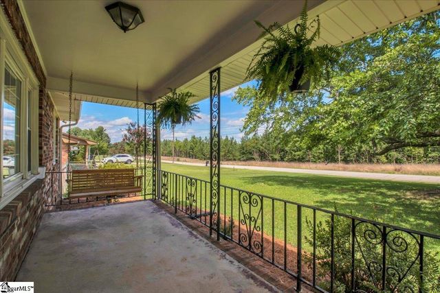 120 Echo Lane, Travelers Rest, SC 29690