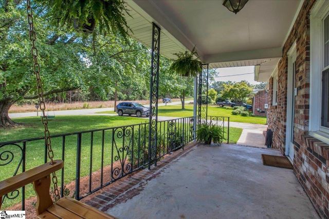 120 Echo Lane, Travelers Rest, SC 29690